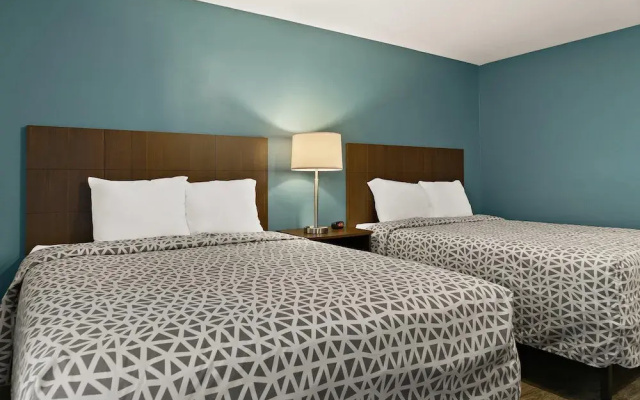 Woodspring Suites East Lansing - University Area