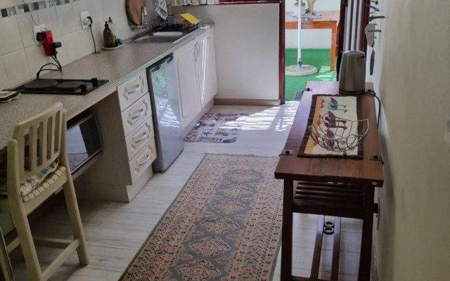 Barlinka lane Selfcatering flatlet , Somerset West