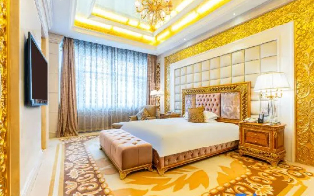 Yanzi Resort
