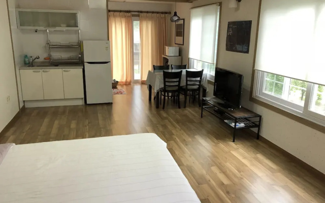 Izmir Pension