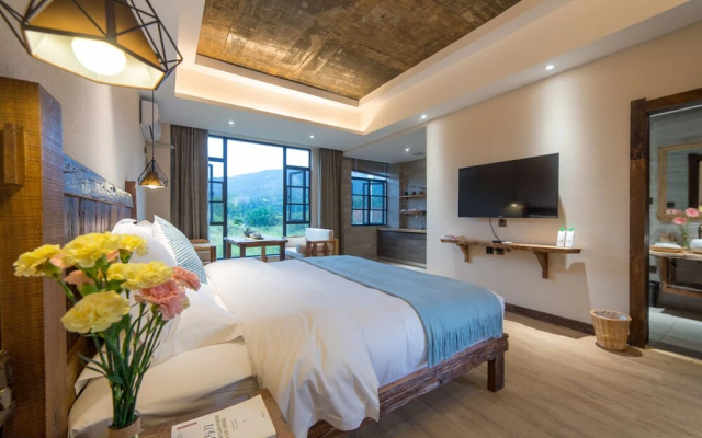 Pu'er Xiangtu Story Manor (Yunnan Simao Industrial Park)