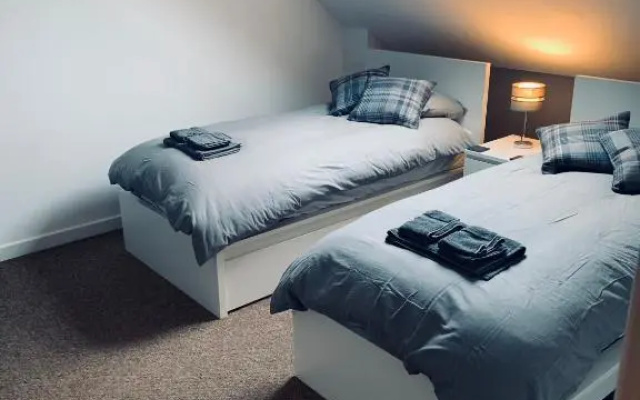 Cliffview Apartment