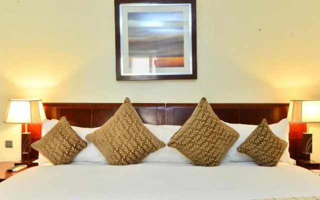 The Manor Hotel