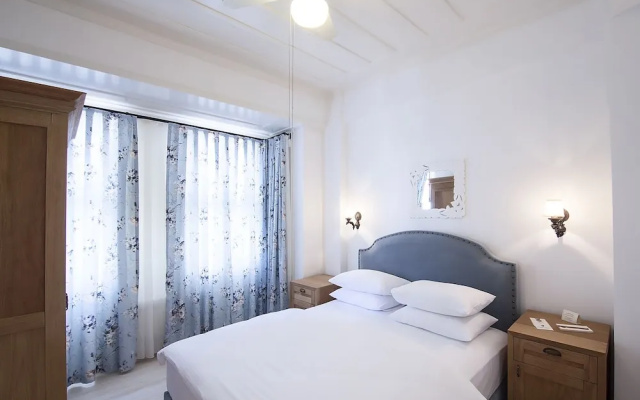 Quarante Hotel