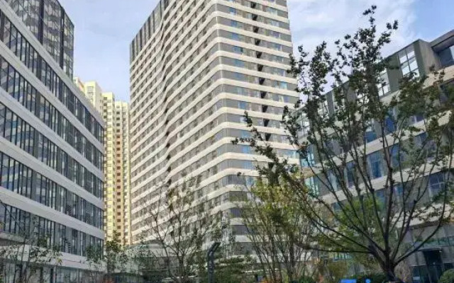 Rujia Huayi Selected Hotel (Jinan West Market Branch)