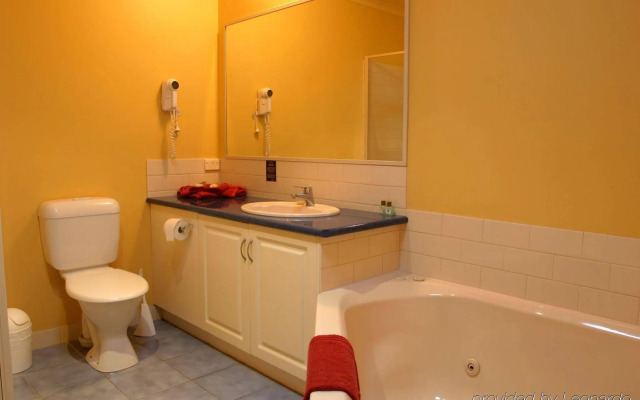 Ashmont Motor Inn