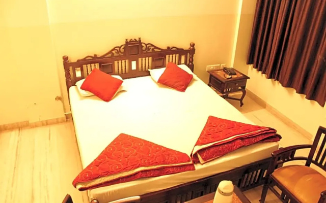 Hotel Chit Chat Palace