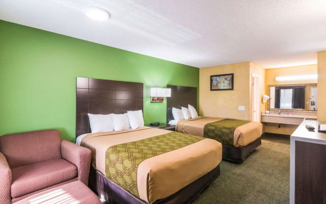 Econo Lodge Hesperia - Victorville I-15