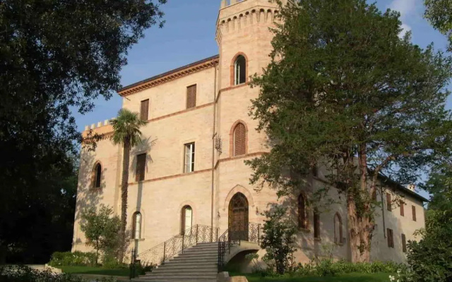 Hotel Castello Di Montegiove Country House