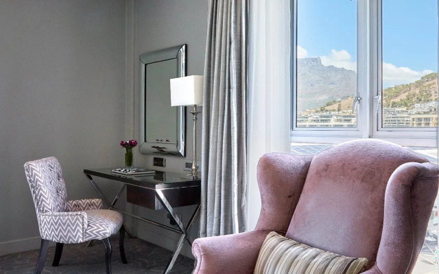 Queen Victoria Hotel