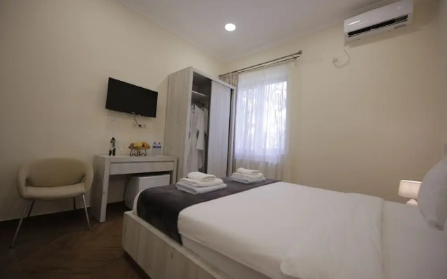 Oxygen Hotel