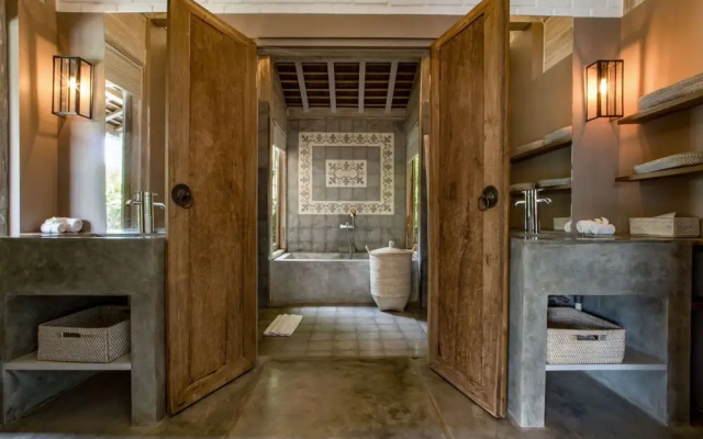 Luxury 4 Bedroom Villa With Private Pool, Bali Villa 2007