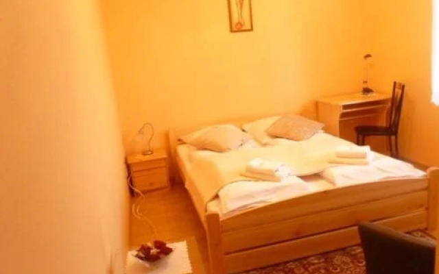 Radio Hotel