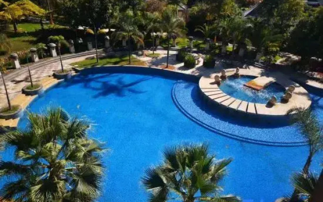 Hetang Yuechun Hotel