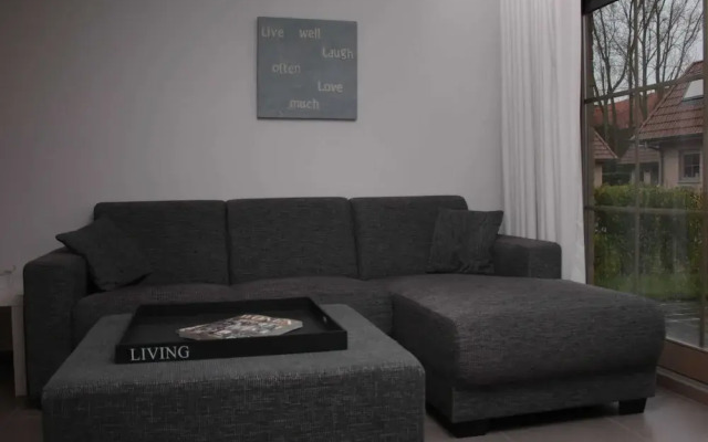 Lovely Holiday Home in Adinkerke With Fenced Garden