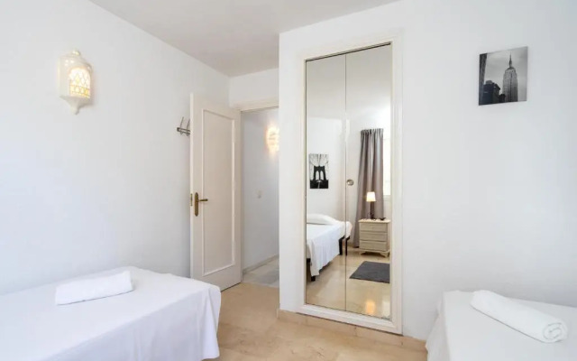 Stunning golf and garden flat in La Siesta Golf Calahonda