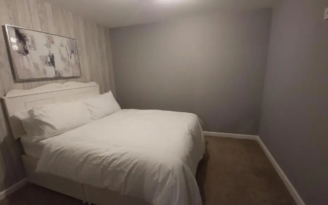 Lovely 3 bedroom ground floor appartment