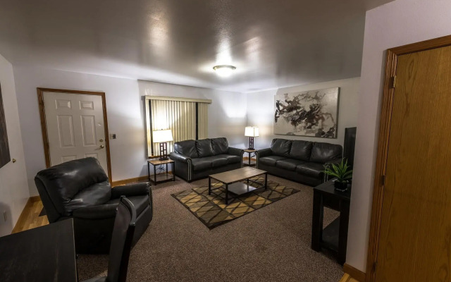 Draft Horse Inn and Suites