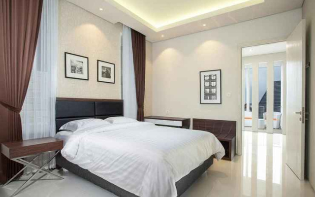 Azcarya Villa