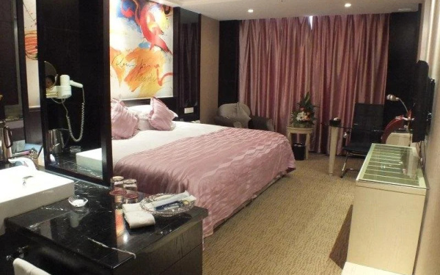 Qijia Shan Hotel