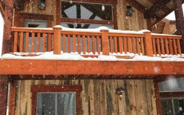 Kussy Chalet At Terry Peak