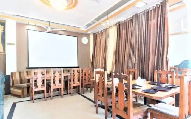 Beyond Stay Hotel Pachmarhi