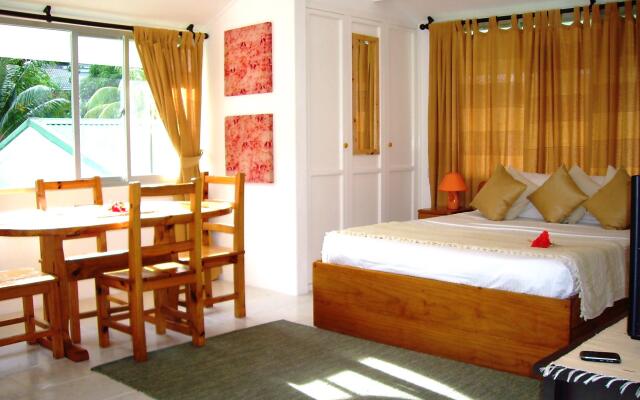 Whispering Palms Self Catering Apartment - Adults Only in Mahe Island, Seychelles from 114$, photos, reviews - zenhotels.com