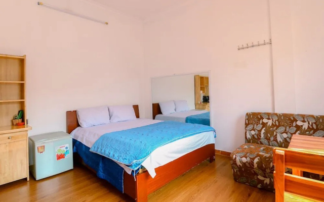 Oyo 437 Van Xuan Hotel