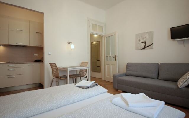 Отель City Castle Aparthotel Прага