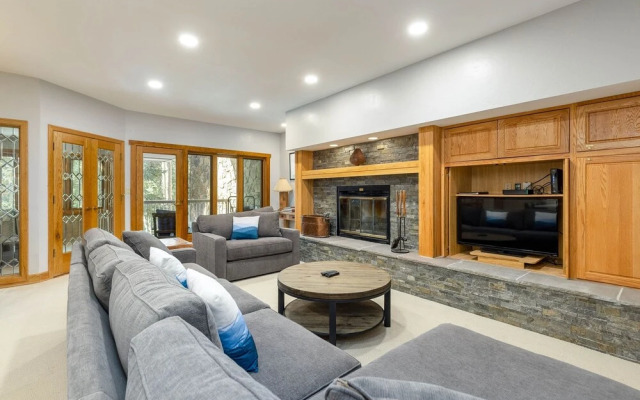 2705 Chateaux DMont