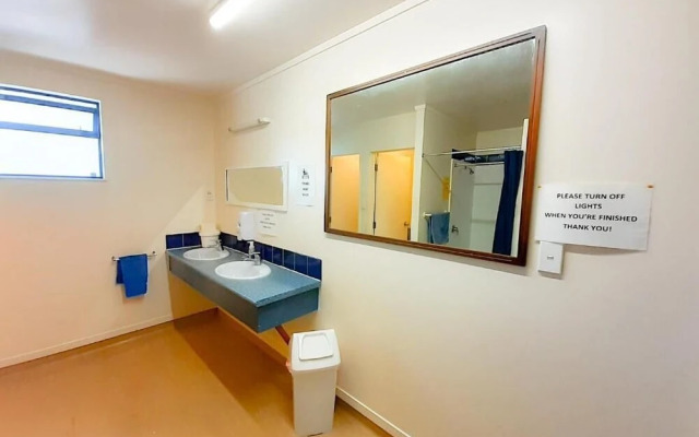 Tongariro River Retreat - Hostel