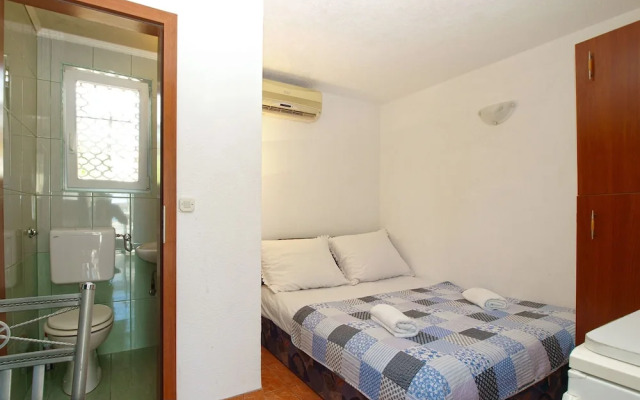 Apartment 700