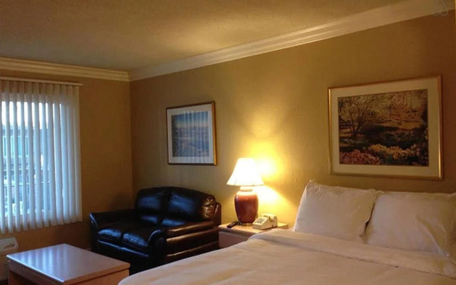Guest Inn & Suites