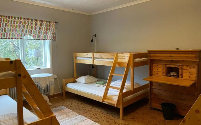 Jokkmokks Vandrarhem Åsgård