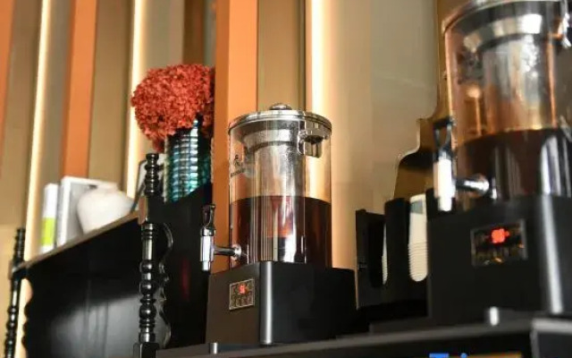 Yue Impression Hotel (Jingzhou High-Speed Railway Station Fantawild Store)