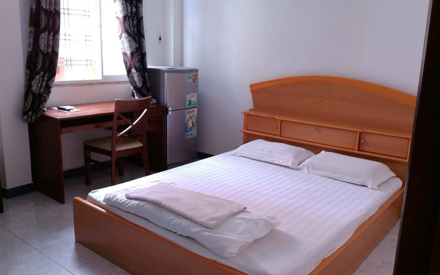 Ngoc Hue Hotel