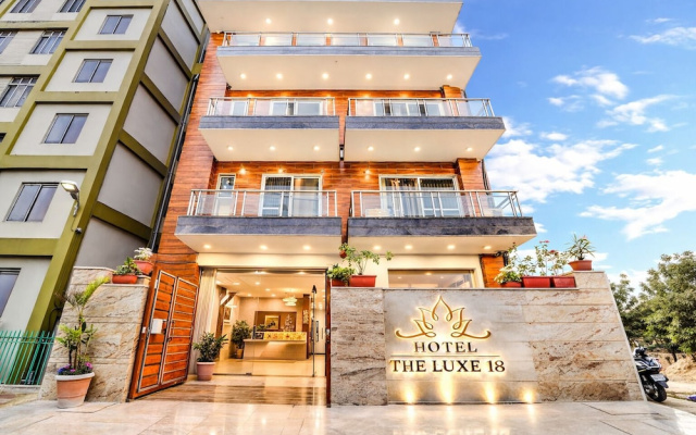 Hotel The Luxe 18
