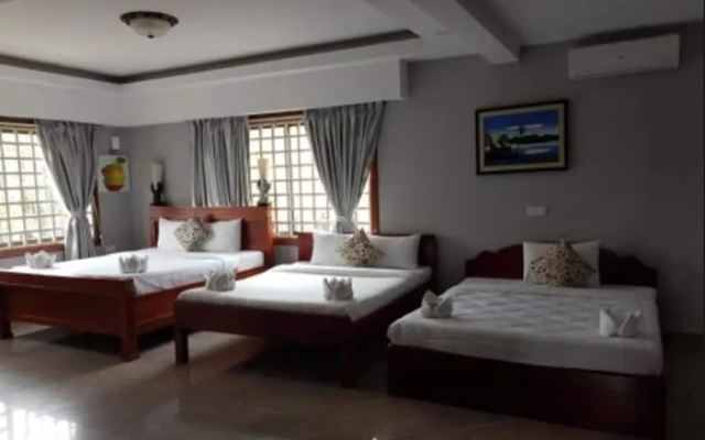 White Lotus Resort