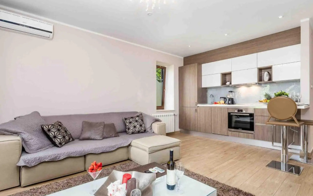 Srok Apartments