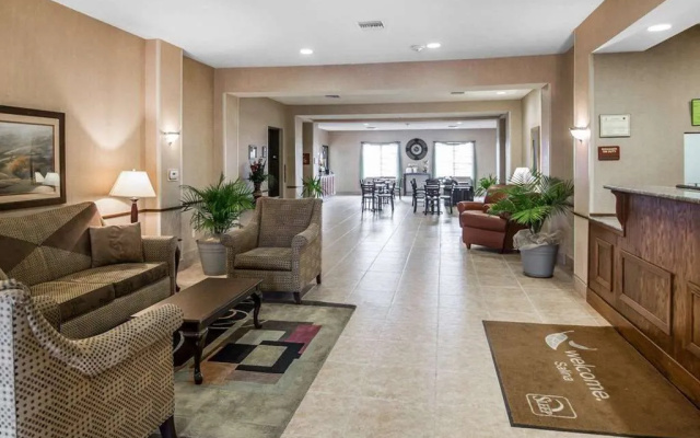 Rodeway Inn & Suites Salina South