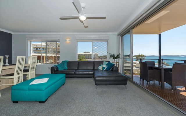 Sundeck Unit 7 - Shoal Bay