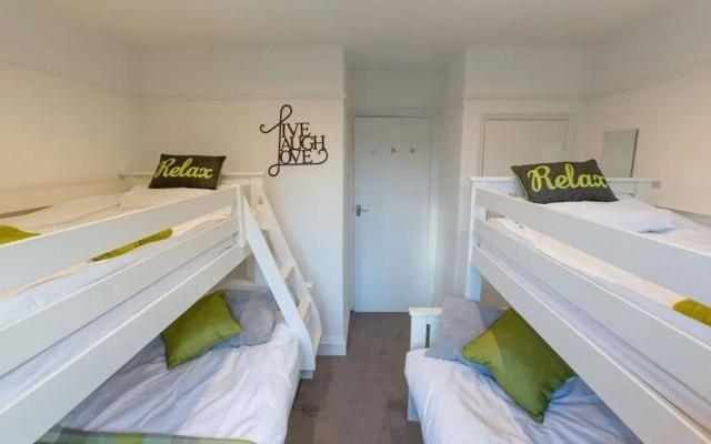 Riverside Executive Apartment