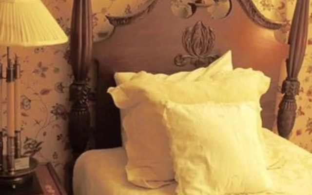 Wayside Inn
