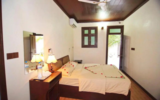 Отель Kuri Beach View Inn