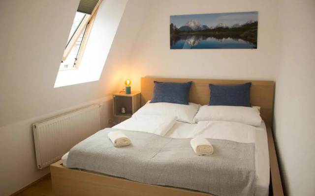 Sunny & cozy Penthouse with Terrace DG3 QS12