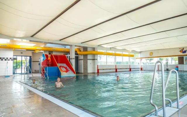 Nice Chalet With Terrace, 9 km From Maastricht