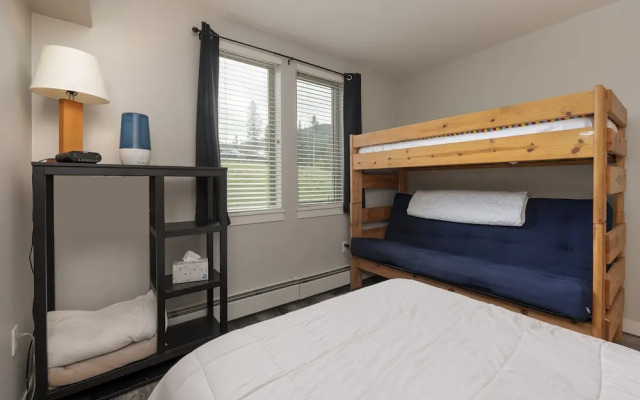 Founders - 4374 2 Bedroom Condo by RedAwning