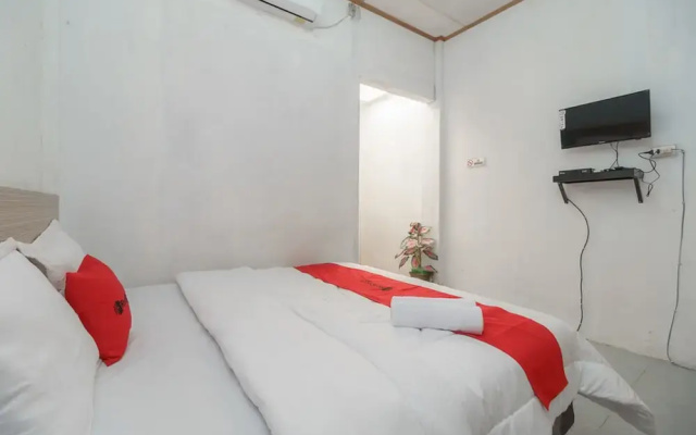 RedDoorz Syariah near Paradiso Beach Sabang