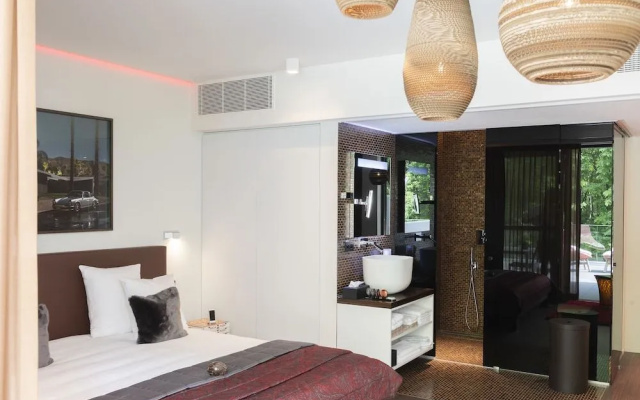 Lithium Bed Zen & Breakfast