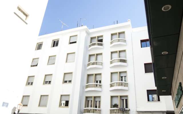 Отель Suite Balima XI 32 Марокко, Рабат - отзывы, цены и фото номеров - забронировать отель Suite Balima XI 32 онлайн вид на фасад